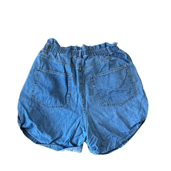 H&M denim elastic waist shorts size 12 - Picture 3 of 8